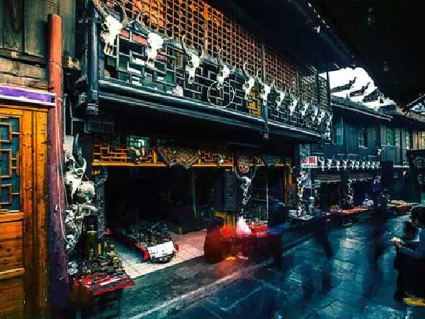 湘西芙蓉鎮(zhèn)、紅石林（坐龍峽、酉水畫廊）高品質(zhì)汽車2日游