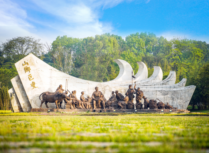 清溪村、天意木國景區(qū)、明清古巷、市博物館、胡林翼故居二日游